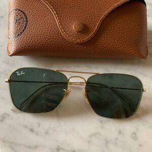 Ray-Ban NWOT Caravan Gold Frame Sunglasses